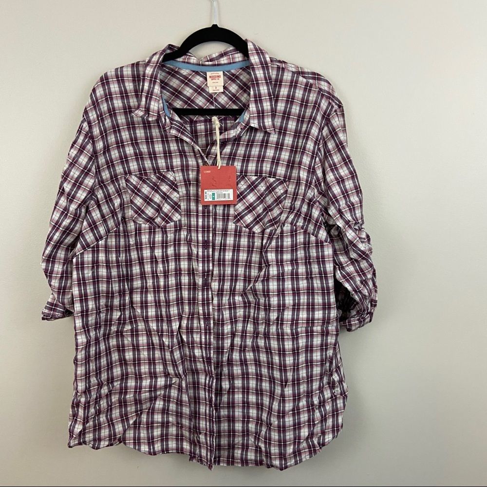 Cute plaid shirt by Mossimo. Women’s plus size 2